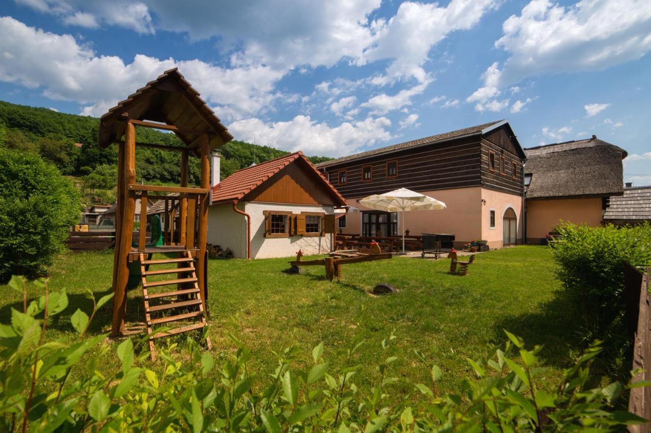Penzion Stary Hostinec Banská Štiavnica Buitenkant foto