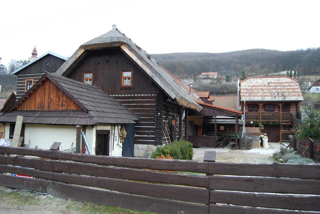 Penzion Stary Hostinec Banská Štiavnica Buitenkant foto